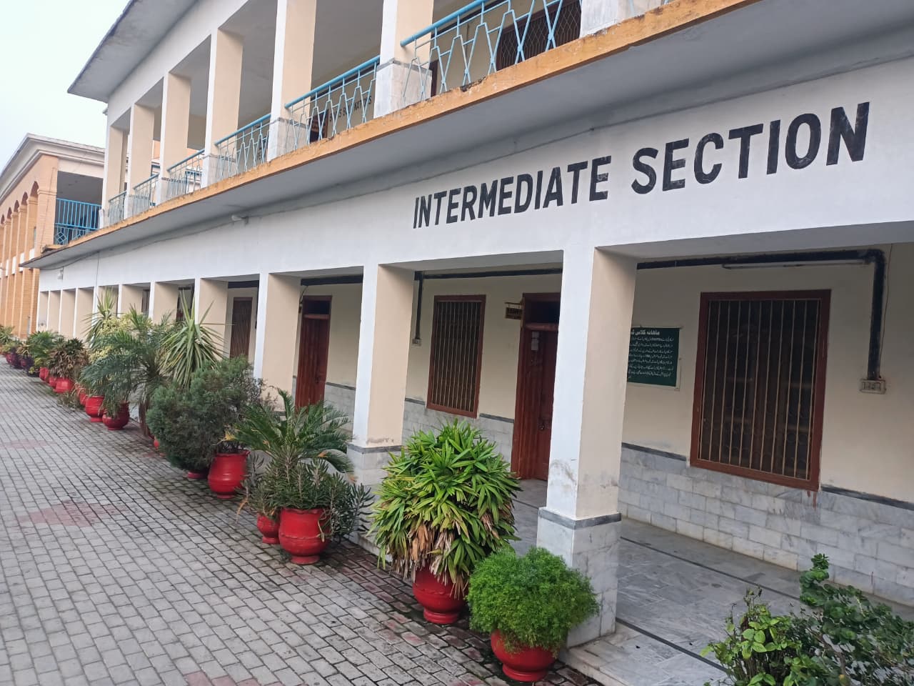 Intermediate section building